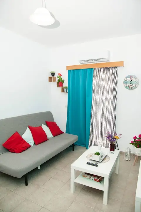 The cosy one-bedroom, photo 2