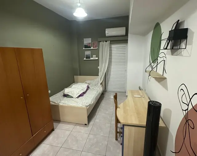 The wide studio